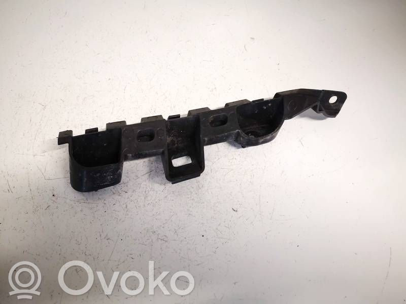 Volkswagen PASSAT B7 Staffa di rinforzo montaggio del paraurti anteriore 
