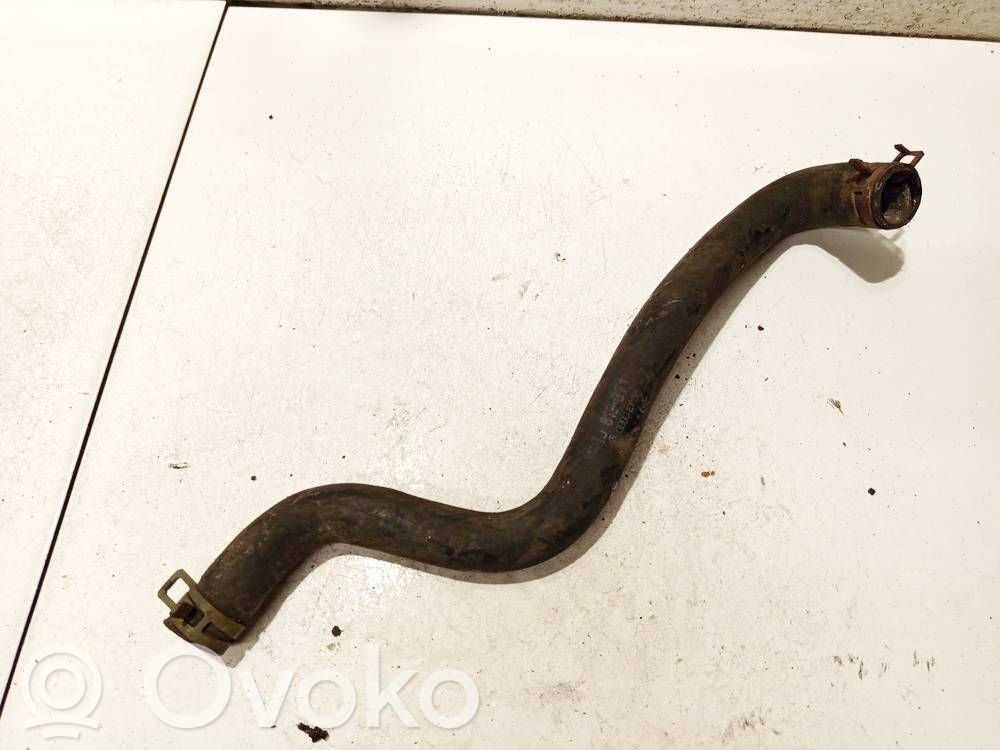 Volkswagen PASSAT B4 Tuyau de liquide de refroidissement moteur