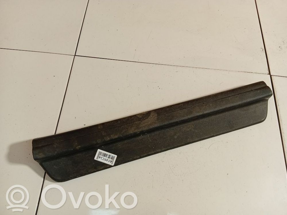 Hyundai i30 Capac prag față