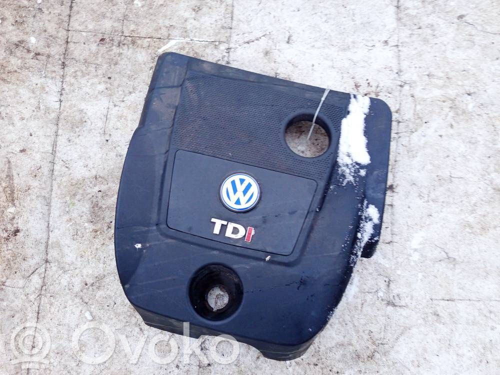 Volkswagen Golf IV Capac protecție motor 