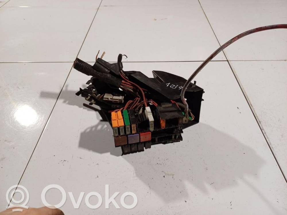 Renault Scenic I Skrzynka bezpieczników / Komplet 