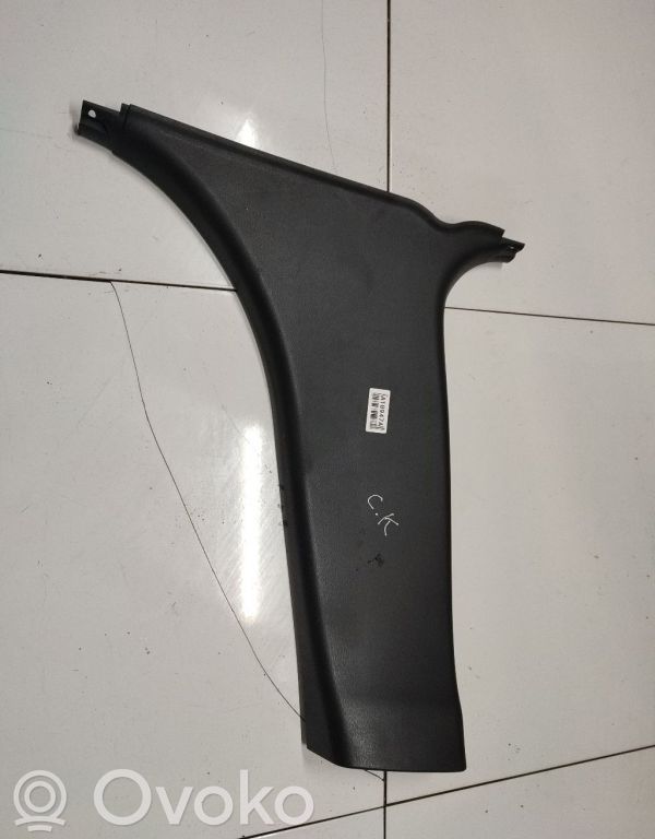Mazda 3 I Kita salono detalė 