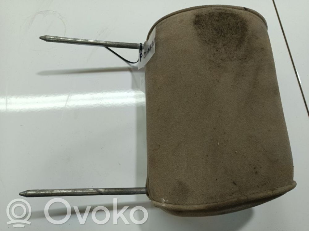 Kopfstütze vorne