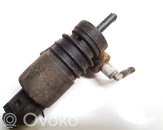 Volkswagen PASSAT B5 Pompă spălător parbriz