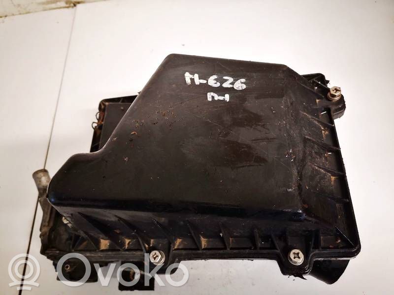 Mazda 626 Air filter box 