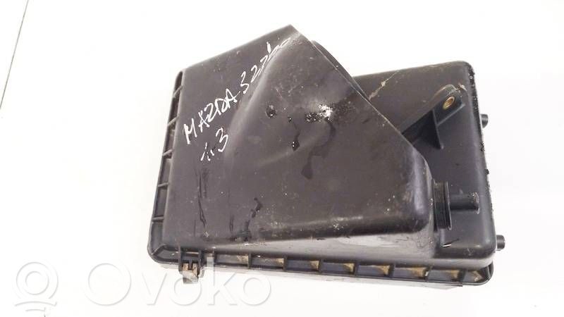 Mazda 323 Air filter box 