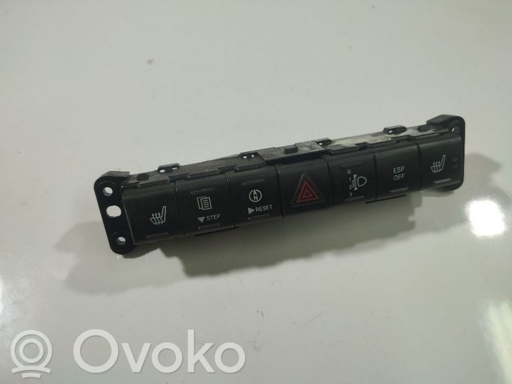 Chrysler Sebring (JS) Botón interruptor de luz de peligro 