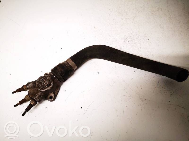 Volkswagen PASSAT B5.5 Tubo flessibile del liquido di raffreddamento del motore