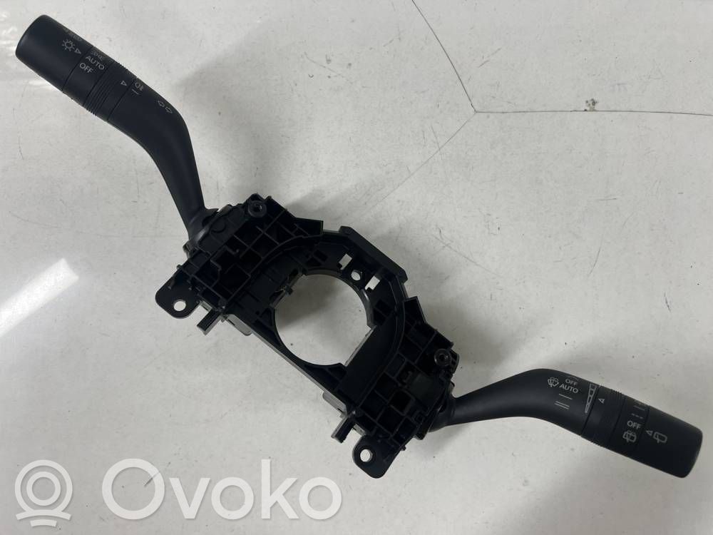 Mazda CX-30 Indicator stalk 