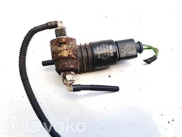Volkswagen Tiguan Pompe de lave-glace de pare-brise