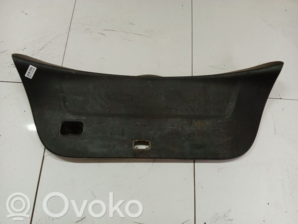 Toyota Yaris Inne elementy wykończenia bagażnika 