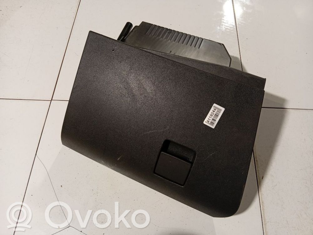 Hansikaslokero   13191459,13191459,13191459