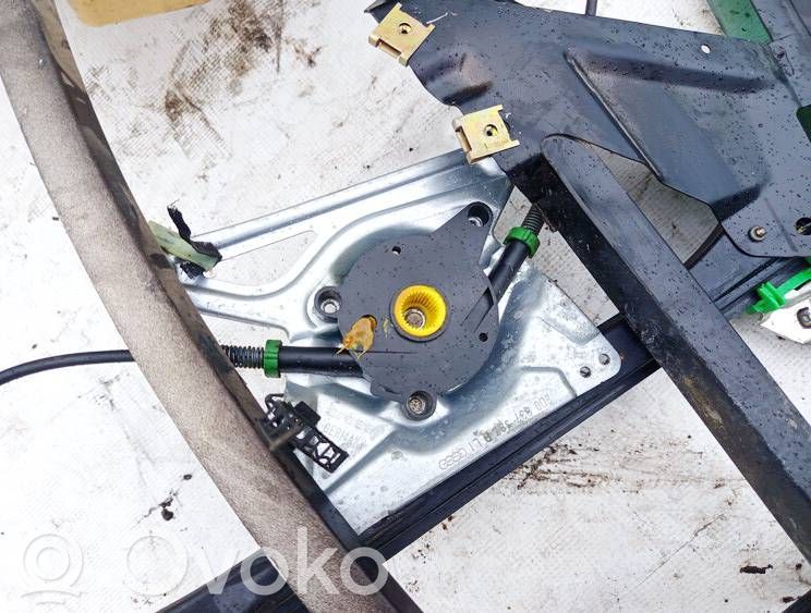 Audi A4 S4 B5 8D Regulador con motor de la ventanilla de la puerta corredera 