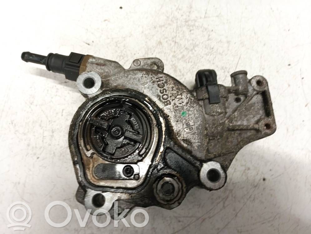 Peugeot 4007 Pompă vacuum 