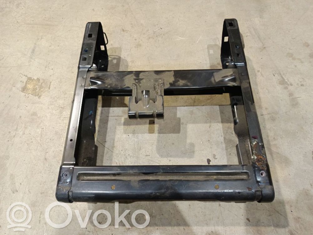 Opel Zafira A Base del sedile del conducente 