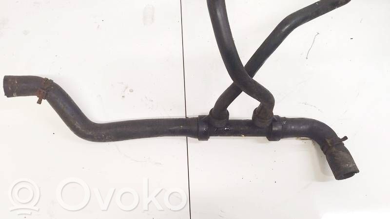 Renault Laguna II Tuyau de liquide de refroidissement moteur
