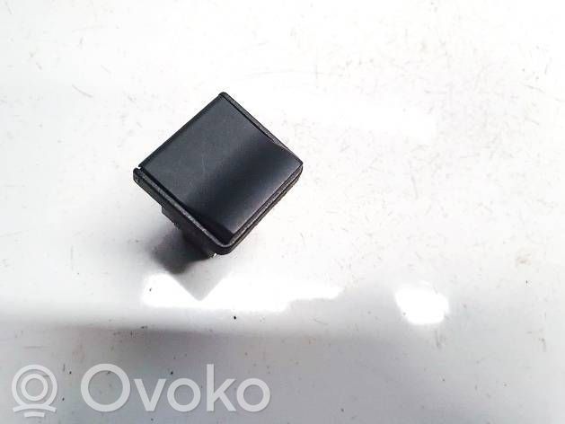 Nissan Leaf I (ZE0) Enchufe conector USB 