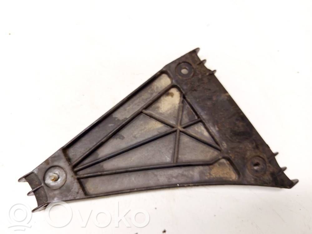 Audi A4 S4 B5 8D Suport montare bară spate 