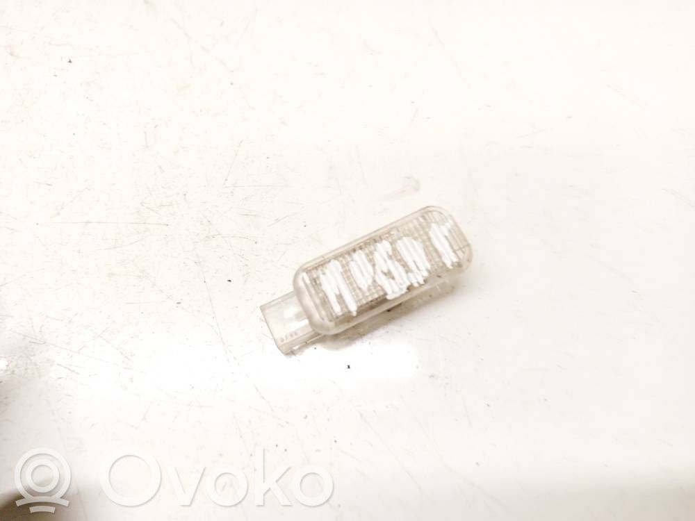 Muu sisävalo   4B0947415,4B0947415