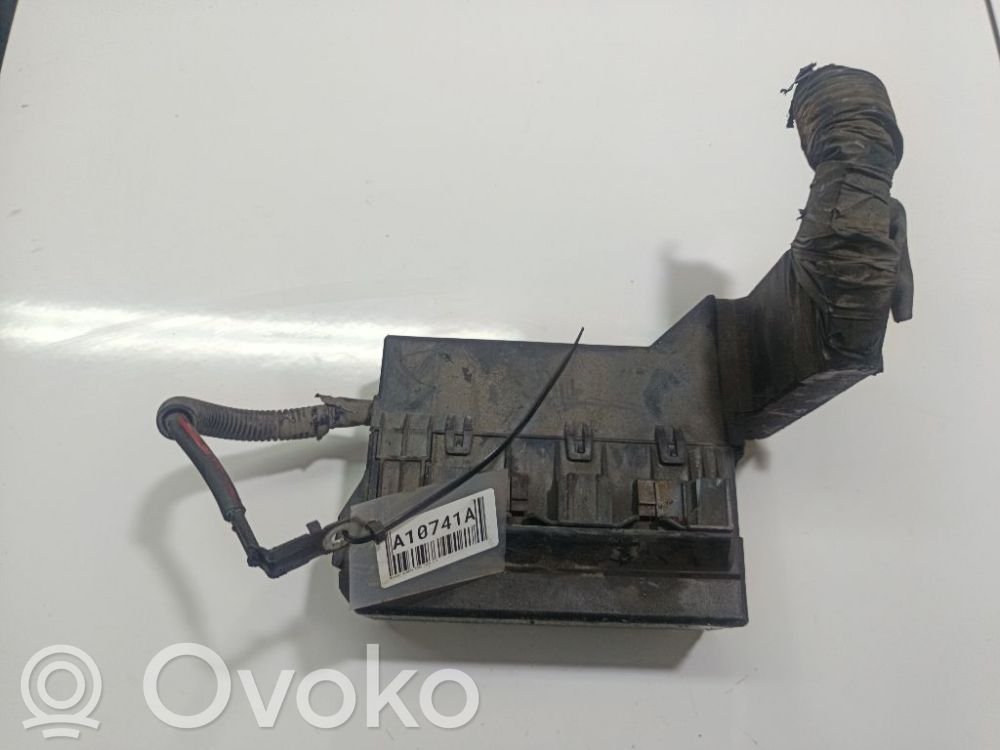 Nissan Almera Tino Set cutie siguranțe 