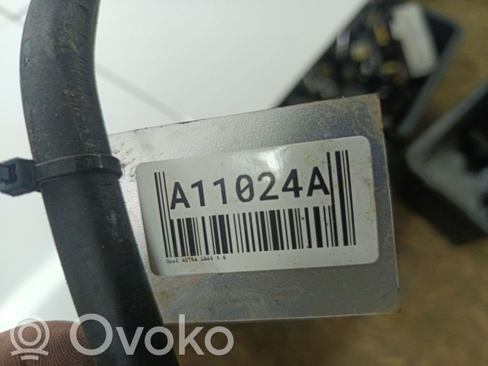 Opel Astra H Conductă/furtun lichid de răcire motor 