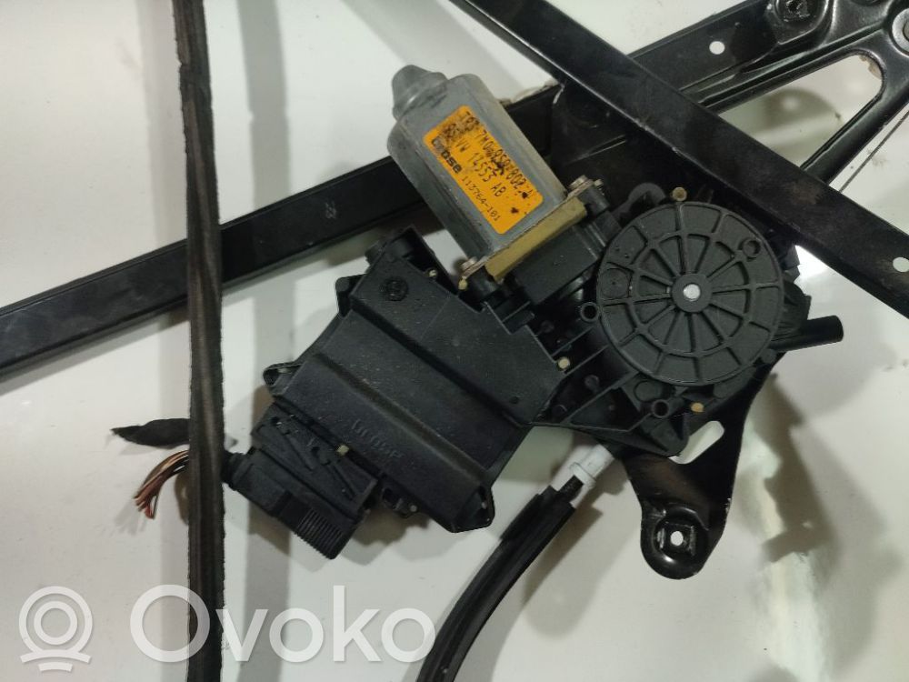 Seat Alhambra (Mk1) Front door window regulator motor 