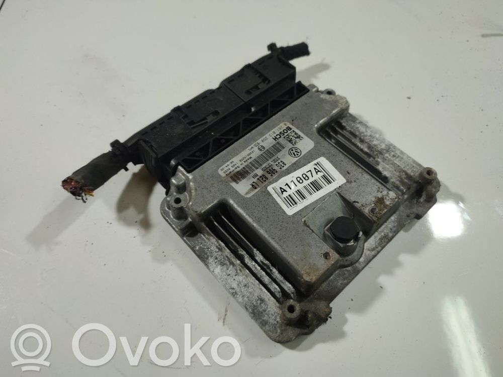 Volkswagen PASSAT B6 Unitate/modul de control motor 