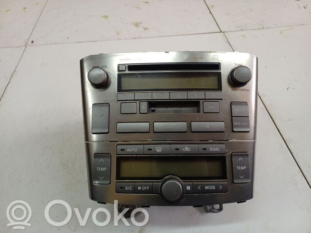 Toyota Avensis T250 Monitori/näyttö/pieni näyttö