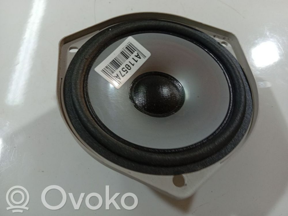 Honda FR-V Etuoven kaiutin 