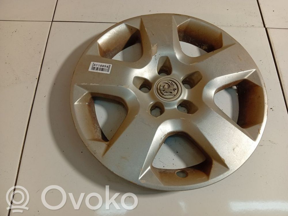 Nissan Primera R16-pölykapseli 