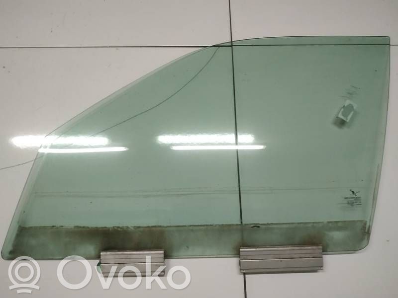Saab 9-5 Vetro del finestrino della portiera anteriore - quattro porte