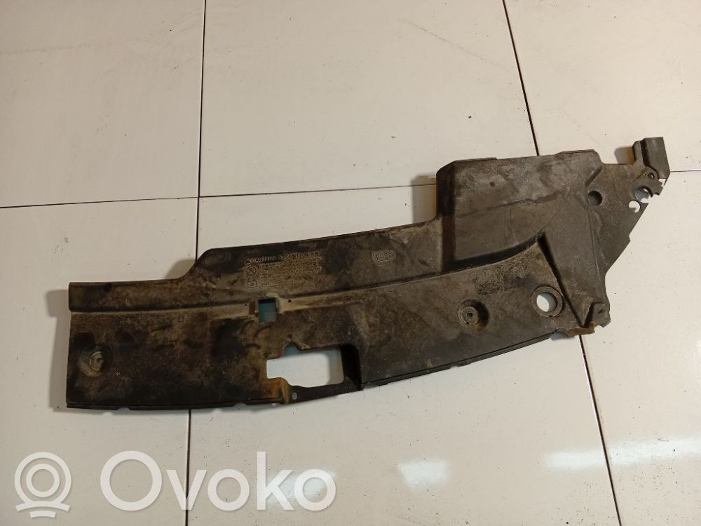 Toyota Corolla E120 E130 Osłona pasa przedniego 