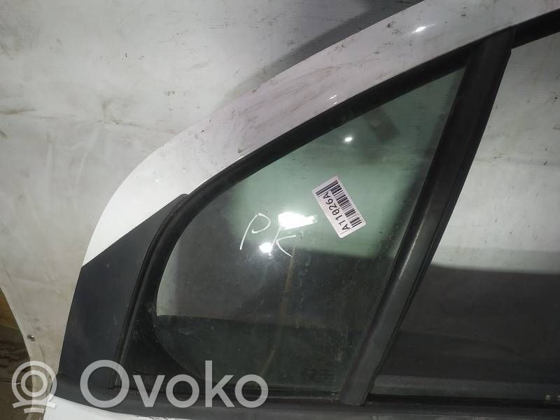 Citroen C3 Vetro del deflettore della portiera anteriore - quattro porte