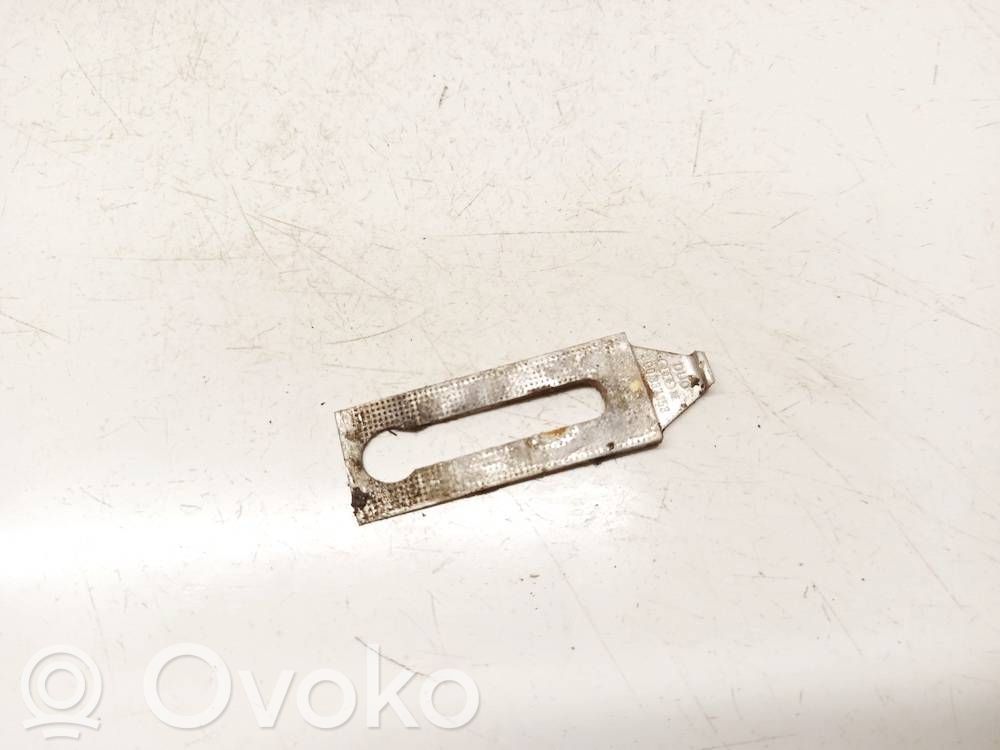 Audi A4 S4 B5 8D Altra parte esteriore 