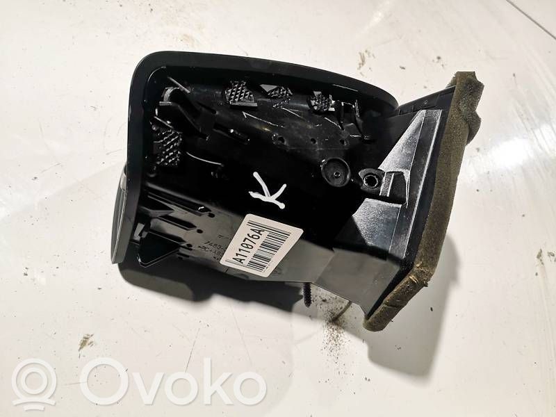 Ford C-MAX II Dysze / Kratki środkowego nawiewu deski rozdzielczej 