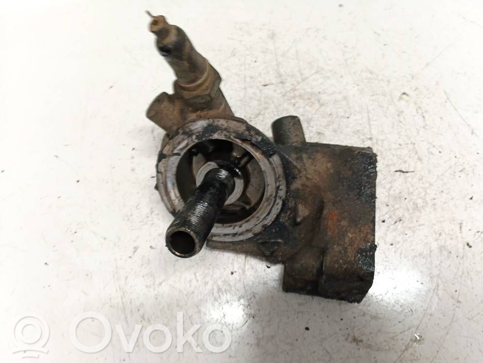 Volkswagen PASSAT B5 Supporto di montaggio del filtro dell’olio