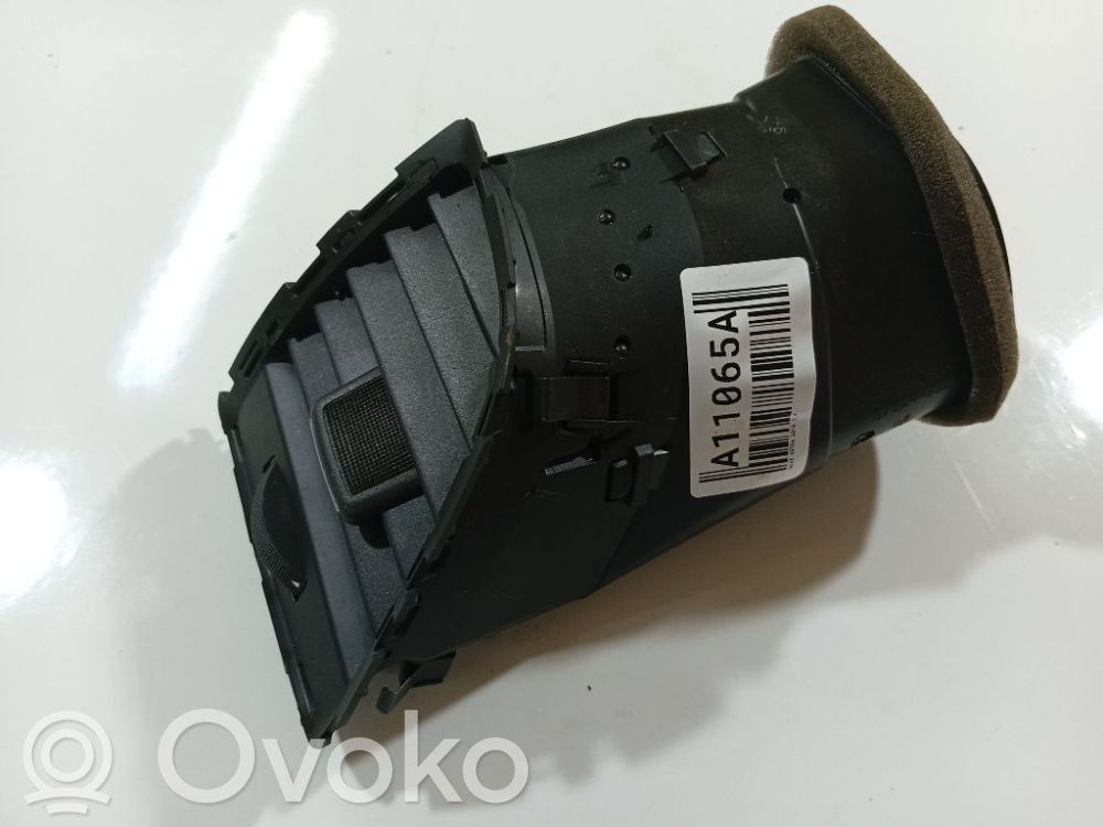 Opel Astra J Griglia di ventilazione centrale cruscotto 