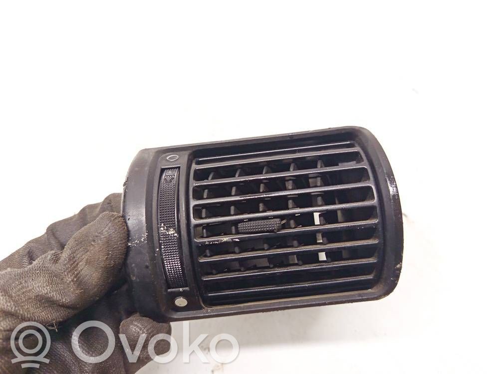 Audi A4 S4 B5 8D Griglia di ventilazione centrale cruscotto 