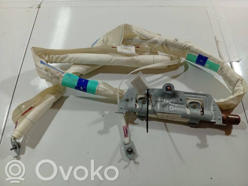 Opel Astra J Kattoturvatyyny 