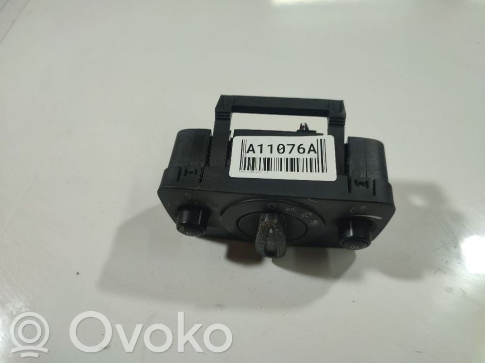 Interrupteur d’éclairage   10099412,10099412,AV6T13A024CC