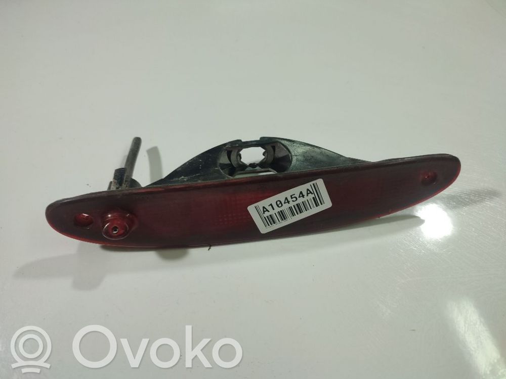 Chrysler Voyager Third/center stoplight 