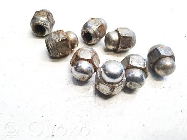 Tuercas/tornillos