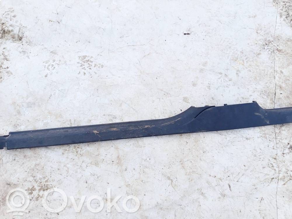 Audi A4 S4 B5 8D Garniture marche-pieds avant