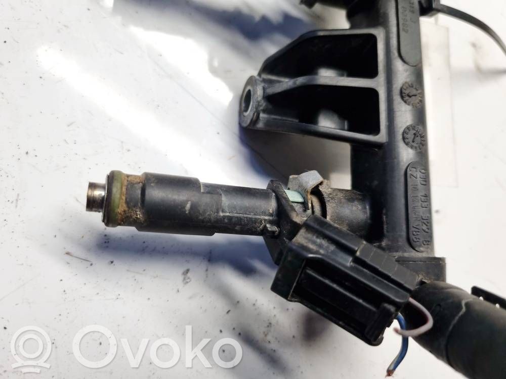 Volkswagen Fox Inyector de combustible 