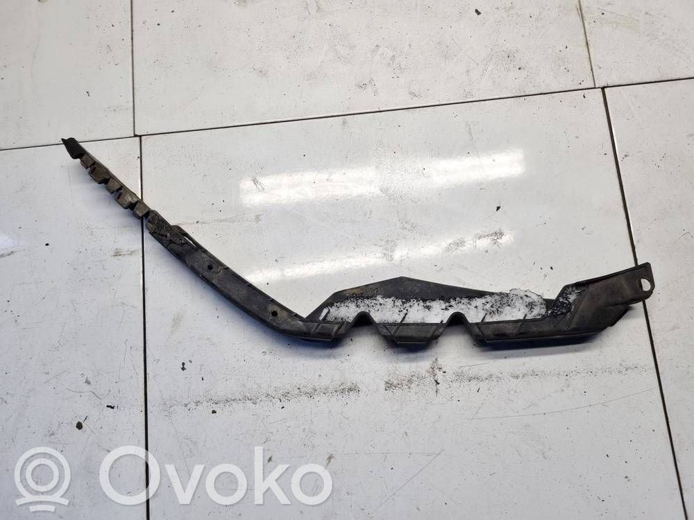 Skoda Octavia Mk2 (1Z) Staffa di rinforzo montaggio del paraurti anteriore 