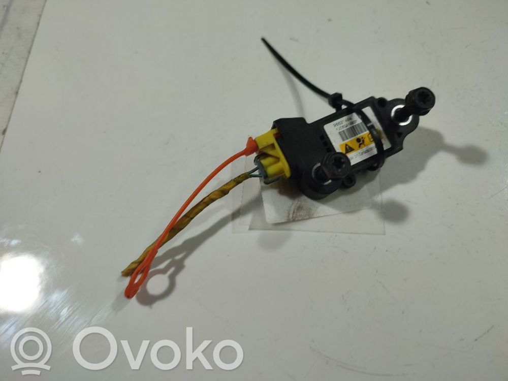 Chevrolet Captiva Senzor impact/declanșare airbag 