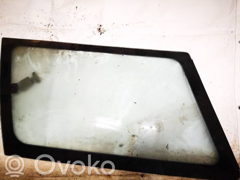 Toyota RAV 4 (XA10) Vidrio lateral trasero 