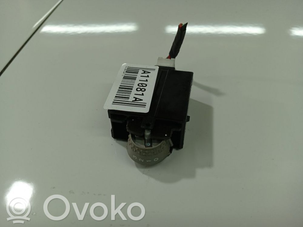 KIA Ceed Headlight level height control switch 