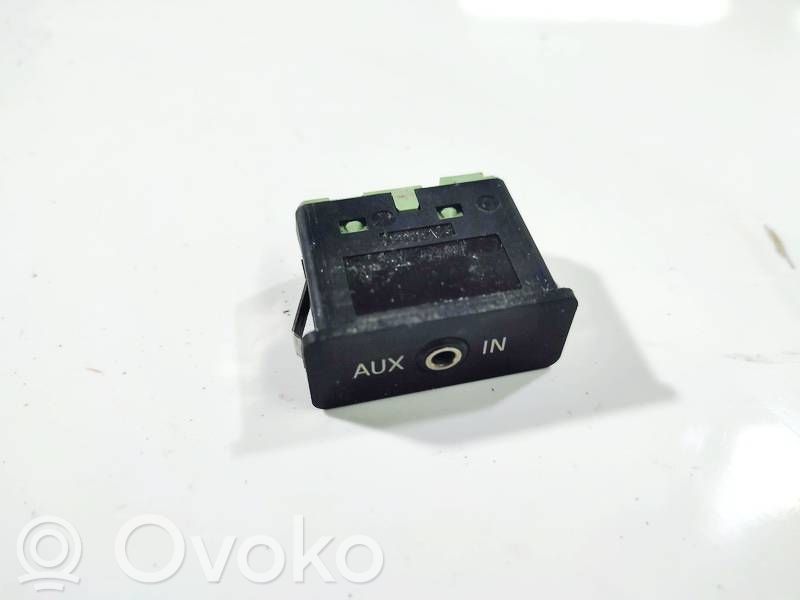 USB-Anschluss   61316986791,61316986791