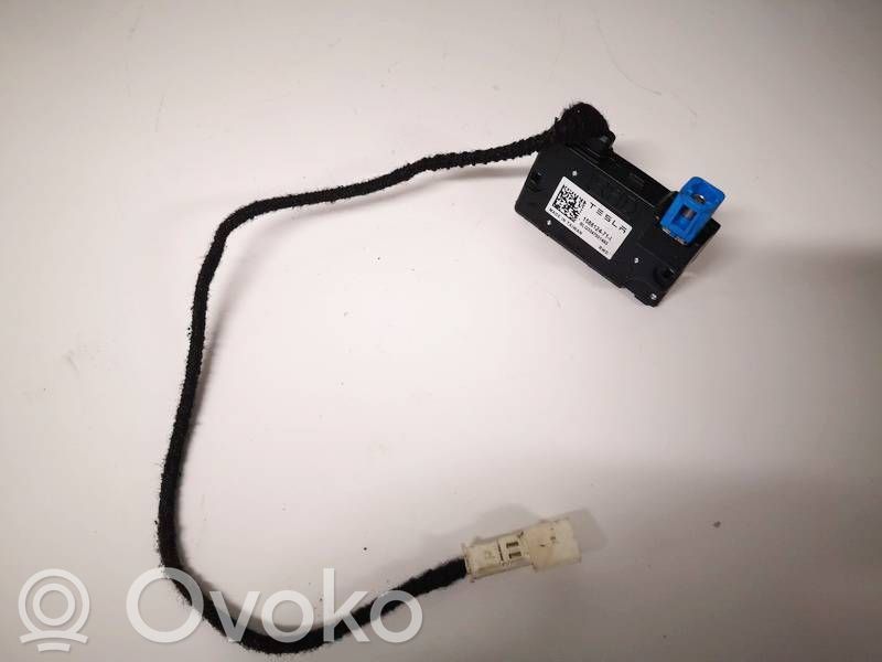 Tesla Model Y Front bumper camera 